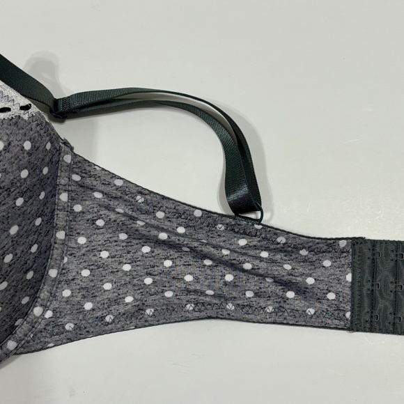 Women’s Body Embrace Lace Accent Bra Size 40DD - Picture 5 of 5